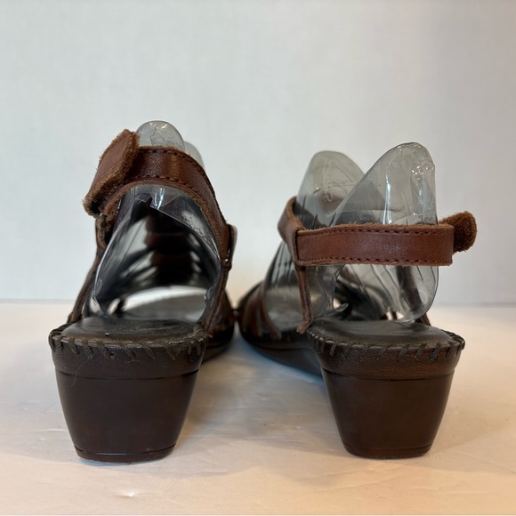 Strictly Comfort brown leather open toe Strappy Roman sandals shoes size 7 M - Picture 7 of 12